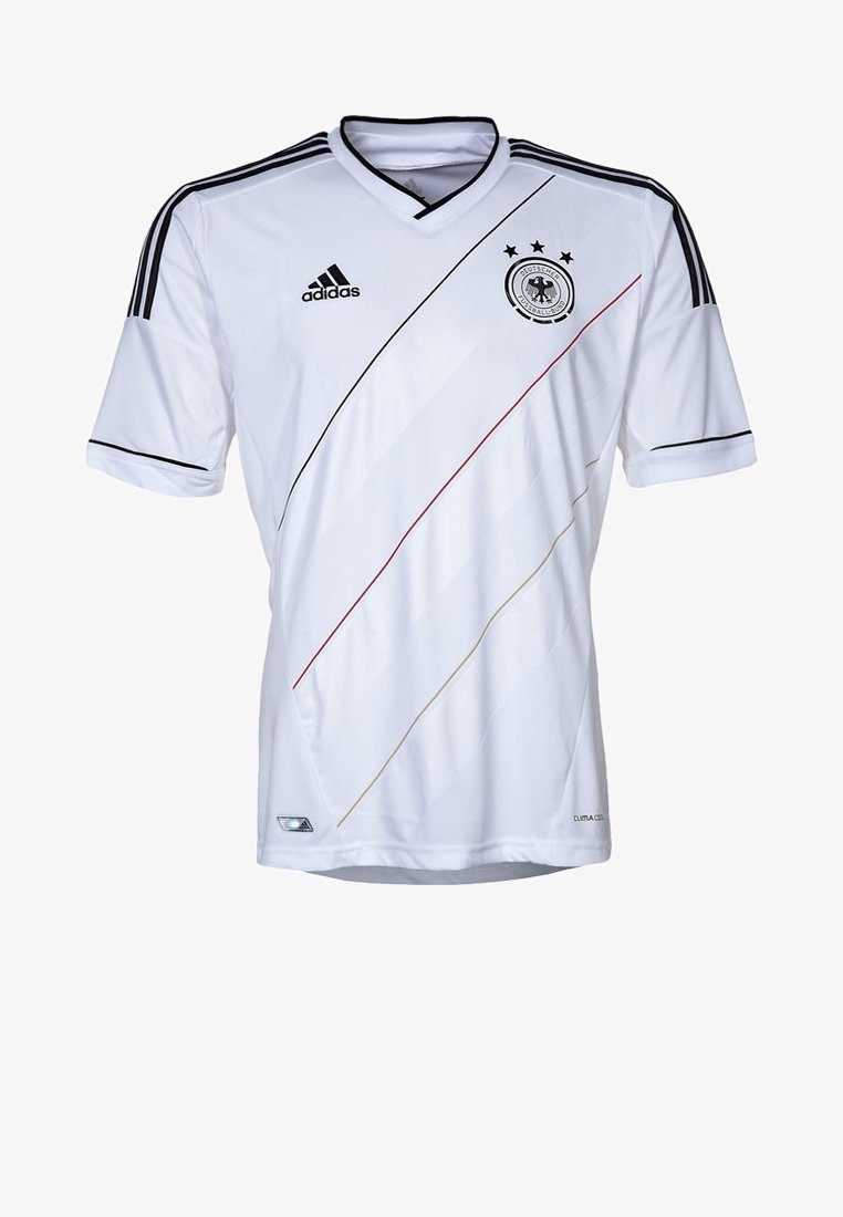 Maillot de football blanc Adidas avec des rayures noires sur les épaules, logo de l'équipe nationale d'Allemagne avec trois étoiles, et fines lignes diagonales noires, rouges et dorées.