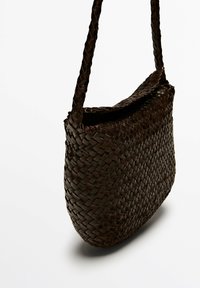 Massimo Dutti Axelremsväska - dark brown