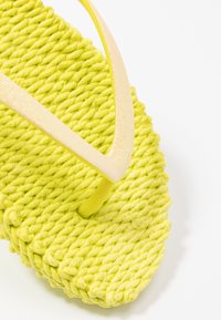 Ilse Jacobsen CHEERFUL - Allassandaalit - lime
