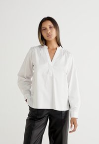 Selected Femme SLFMIRA VNECK - Bluse - bright white