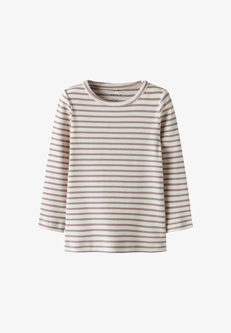 Tricou cu mânecă lungă în crem cu dungi orizontale în nuanțe de trandafir estompat și lavandă. Dispune de un guler rotund și o textură în bumbac ribbat.