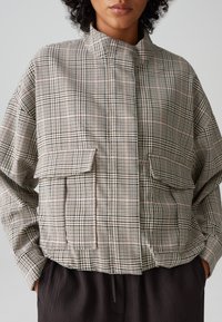 OPUS HEMMA - Leichte Jacke - cocoa