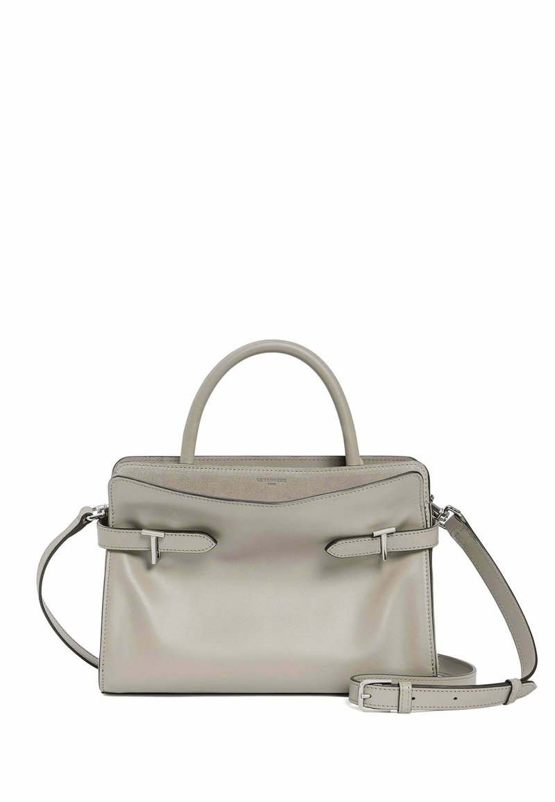 Borsa a tracolla in pelle grigia con una forma strutturata, manici superiori e una tracolla staccabile. Presenta due dettagli con fibbia e una texture liscia.