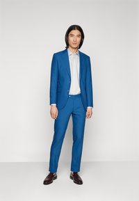 Kigili ADRIAN - Alkalmi ing - mid grey