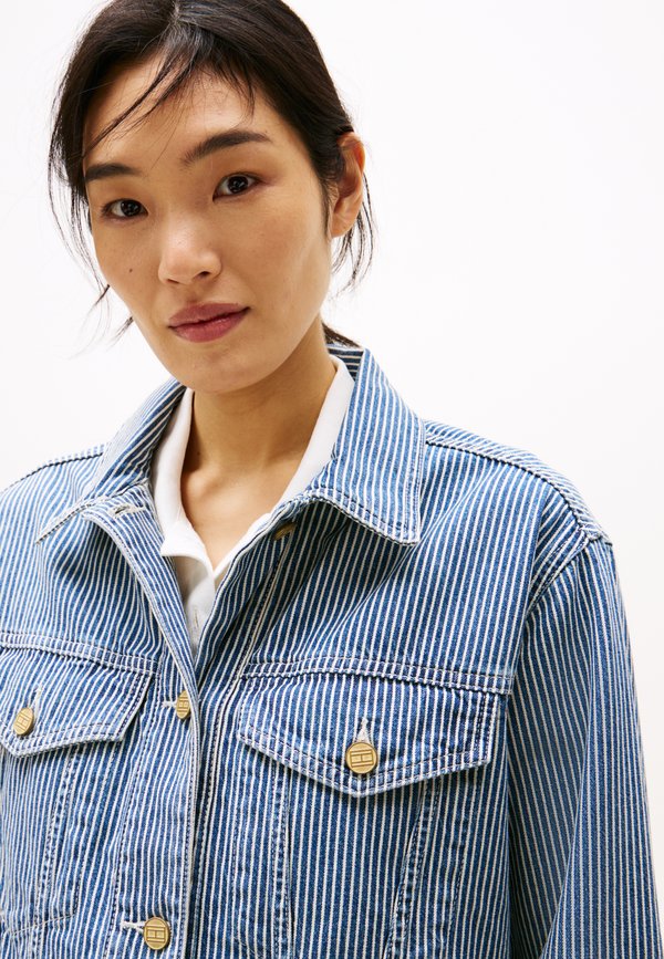 STRAIGHT JACKET - Denim jacket - jaz3