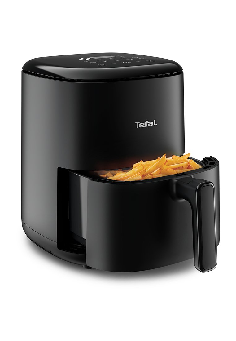 Friteuse à air noire au design carré élégant. Panneau d'affichage en haut, large panier à frire visible et une poignée robuste sur le côté.