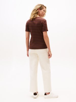 Tommy Hilfiger SLIM CODY - Majica kratkih rukava s printom - legacy brown/deep burgundy