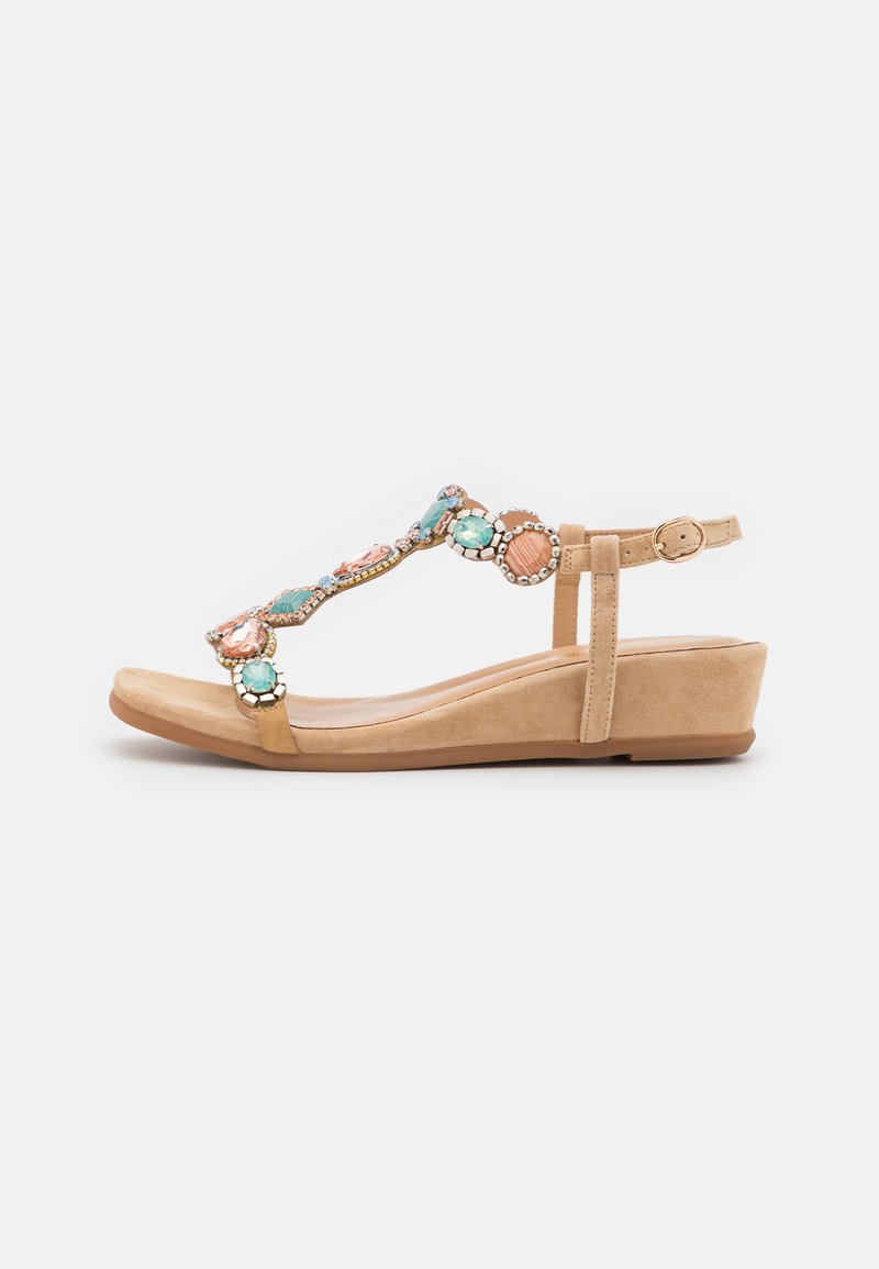 Damen Sneaker | Alma en Pena Keilsandalette sand/hellbraun - PN16758 Damen Sneaker | Alma en Pena Keilsandalette sand/hellbraun - PN16758