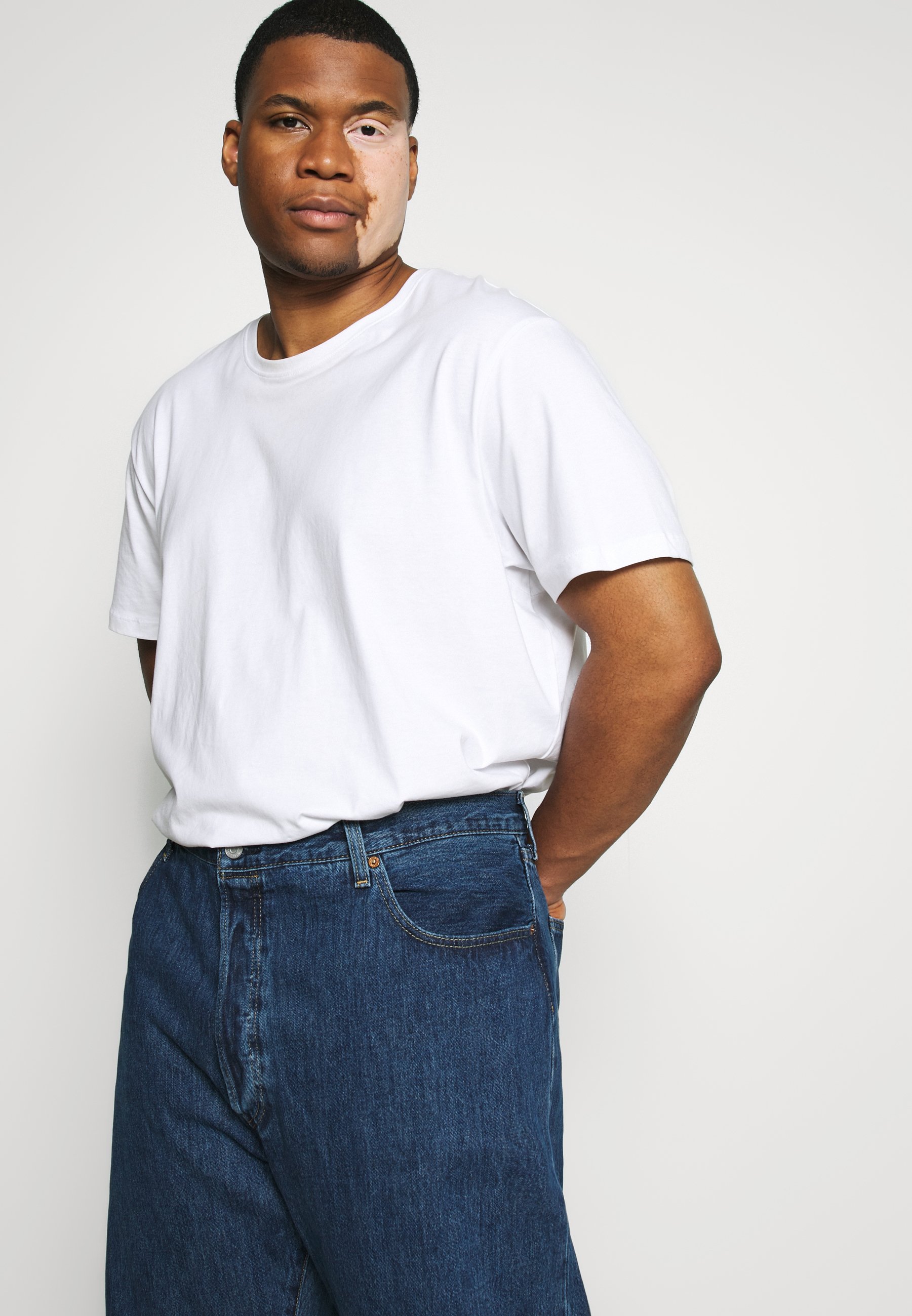 Relaxed fit jeans 