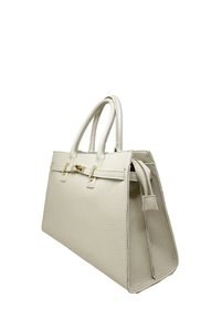 Bežová kožená kabelka s texturou, se dvěma uchy, zlatými detaily na zapínání a částečně otevřeným vrchním zipem na bílém pozadí.