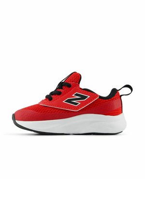 FRESH FOAM 625 - Chaussures de running sur route - red black