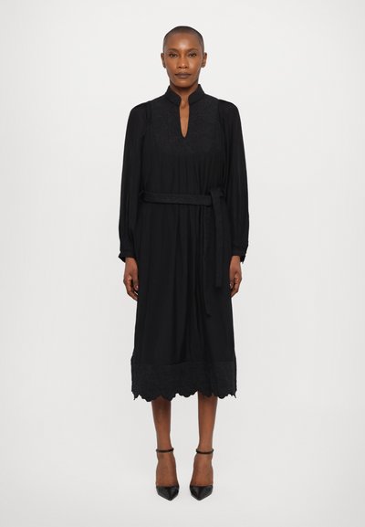 MUNTHE FONXO - Vestido largo - black