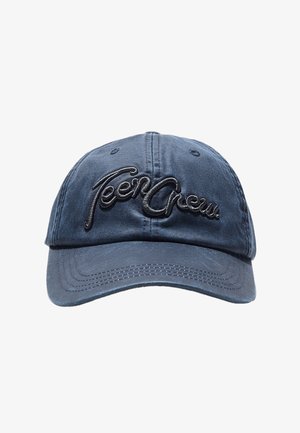 Marineblaue Mütze aus weichem Stoff mit einem gestickten "Teen Crew"-Logo auf der Vorderseite. Vorgeformter Schirm mit kontrastierenden Nähdetails.