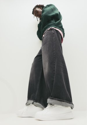 PULL&BEAR Baskets basses - white