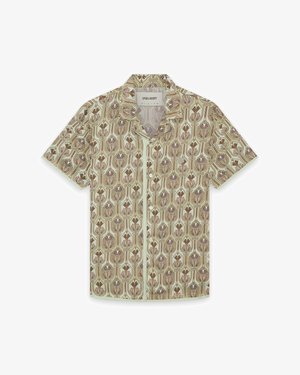 Koszula na krótki rękaw na guziki o beżowym tle z powtarzającym się geometrycznym wzorem kwiatowym w kolorach brązowym i różowym.