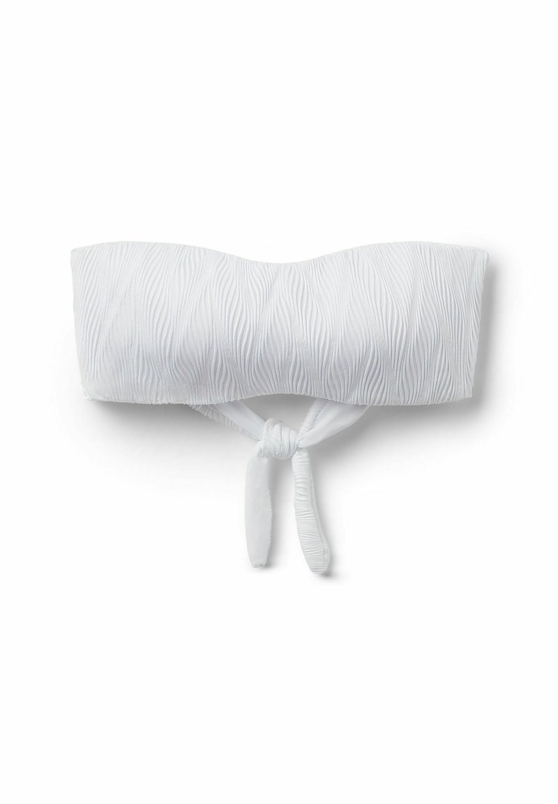 Bílý bandeau plavkový top s texturovaným vlnitým vzorem, uzlem ve středu a hladkým, elastickým materiálem.