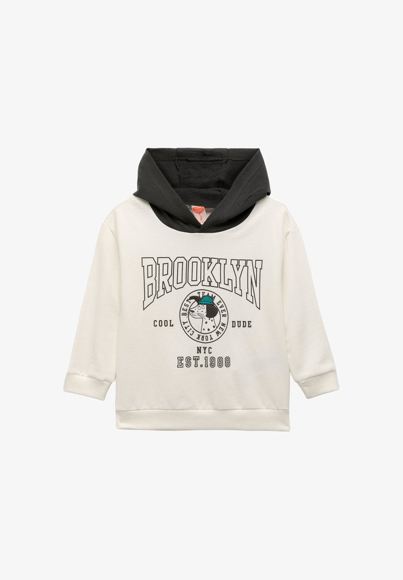 Felpa leggera beige con cappuccio nero, con testo "BROOKLYN", emblema grafico e polsini a coste. Tessuto morbido con texture miste.