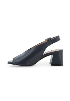 Scarpa slingback in pelle nera con punta aperta e tacco largo, dotata di cinturino regolabile alla caviglia e finitura liscia.