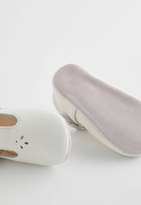 Next REGULAR FIT - Încălțăminte bebeluși - white