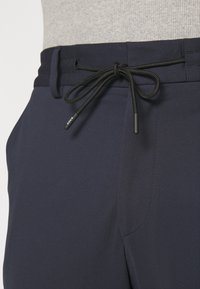 Thumbnail Image 5