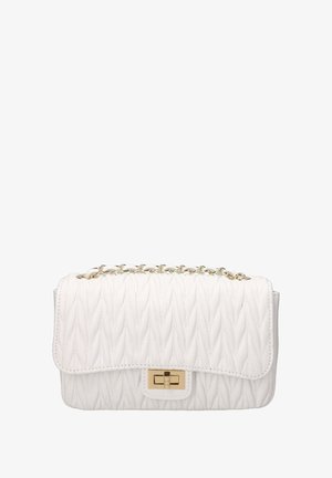 Borsa a tracolla bianca trapuntata con catena dorata e chiusura a motivo rettangolare con torsione dorata sul pattina anteriore.