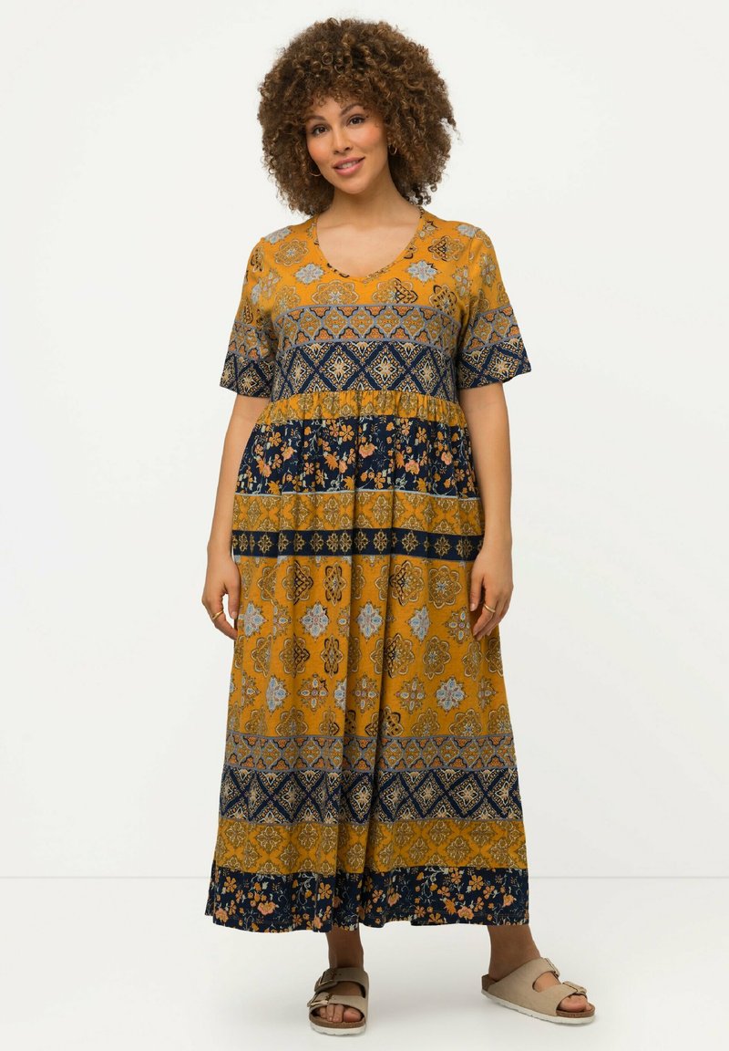 Ulla Popken Robe longue jaune miel/marron ZALANDO.FR