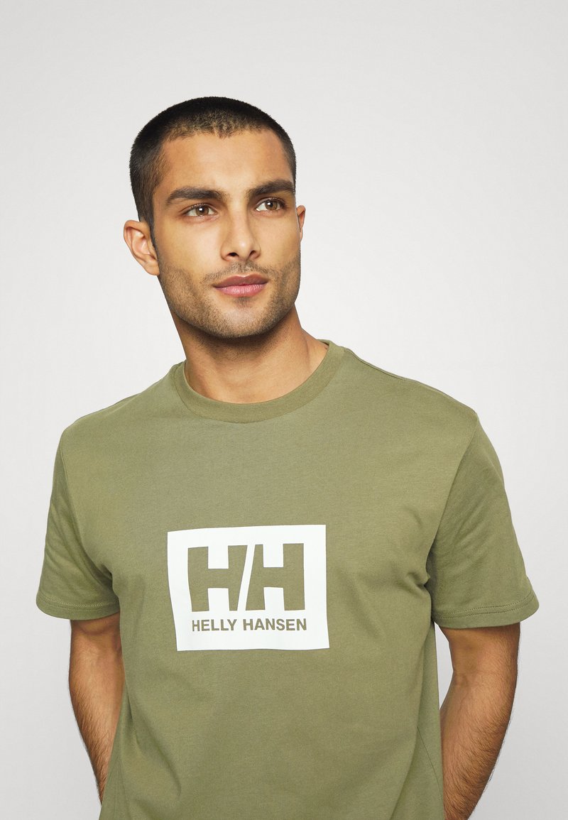 Herren Shirts | Helly Hansen BOX T-Shirt print lav green/grün - MK90717 Herren Shirts | Helly Hansen BOX T-Shirt print lav green/grün - MK90717