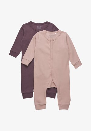 Zwei langärmlige Babystrampler aus weichem Rippmaterial; einer in Mauve, der andere in hellem Rosa. Jeder hat einen runden Halsausschnitt und Druckknopfverschlüsse.