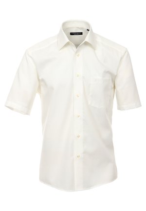 Kurzärmliges weißes Hemd aus Baumwolle mit einem spitzen Kragen, Knopfleiste, einer einzelnen Brusttasche und feiner Textur.