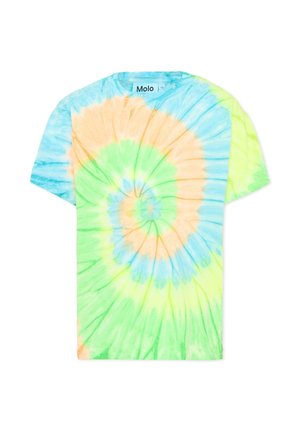 Koszulka z krótkim rękawem marki Molo z wielokolorowym, zielonym, niebieskim, brzoskwiniowym i żółtym wzorem tie-dye w kształcie spirali na białym tle.