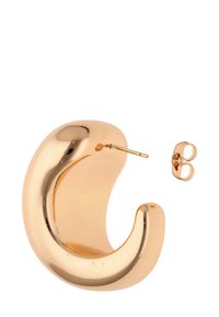 Kolczyk koło w kolorze złotym z zakrzywionym wzorem i teksturowaną powierzchnią. Posiada sztyft i zapięcie z tyłu. Średnica około 5 cm.