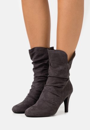 Head over Heels by Dune, Bottines à talons hauts - grey