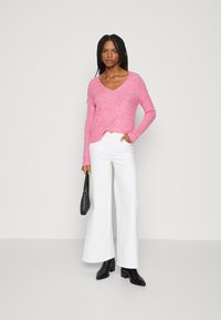 JDY JDYELANORA V NECK - Trui - pink cosmos melange
