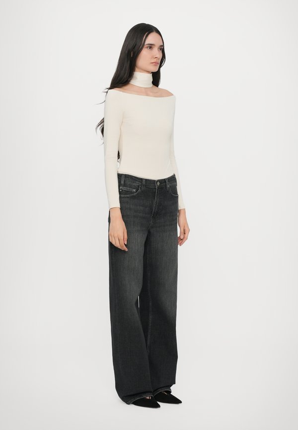 Long sleeved top - cream2