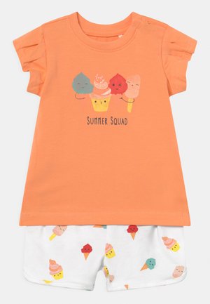 NBFJILLY SET - Camiseta estampada - bright white