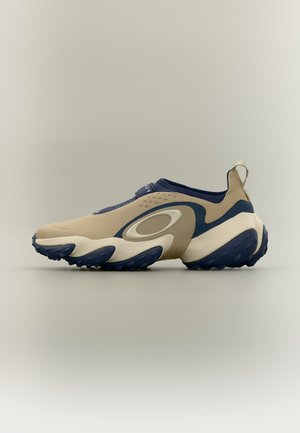 Oakley EDGE ICON - Pantofi de golf - mist/pebble