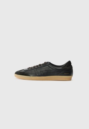 Sneakers laag - black