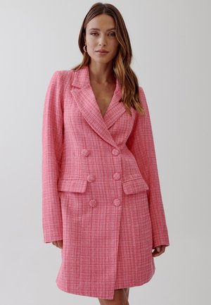 ELLE  - Tričkové šaty - hot pink