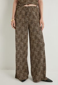 Koton LEOPARD PATTERNED - Bukser - black