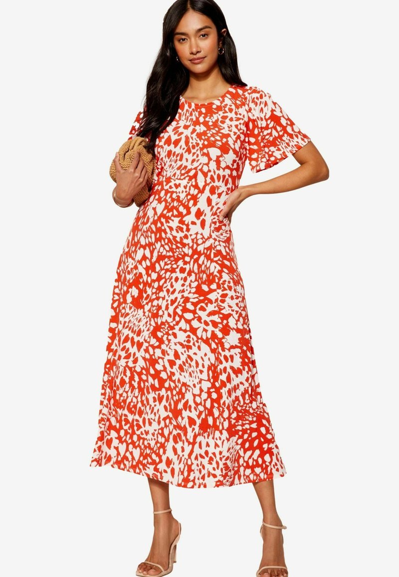 Friends Like These FLUTTER SLEEVE ROUND NECK MIDI - REGULAR FIT - Jerseykleid - printed red