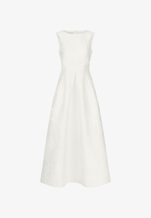 Robe blanche sans manches avec un corsage ajusté, une jupe plissée et un motif floral texturé. Fermeture dans le dos, design longueur genoux.
