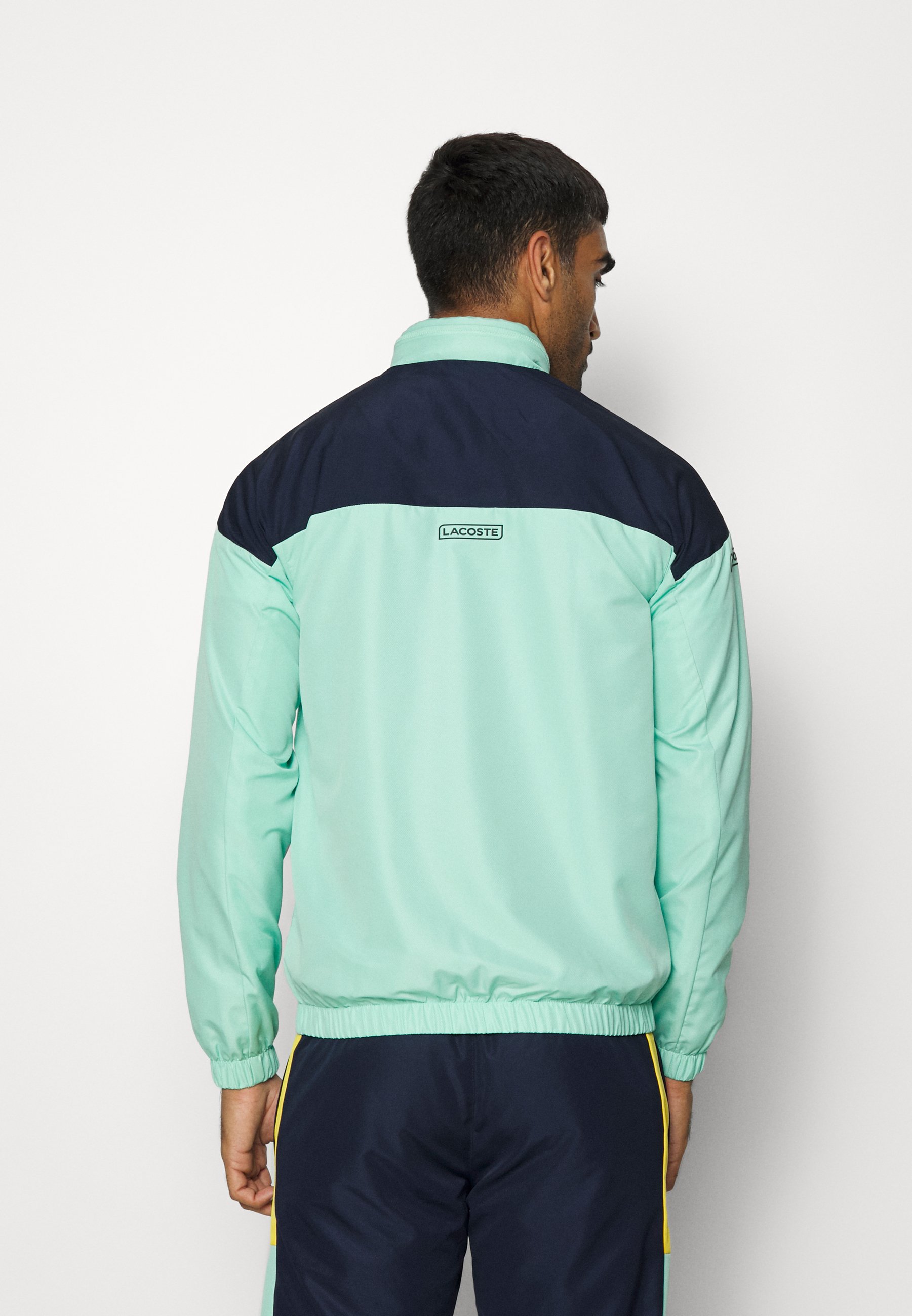 pull lacoste femme blanc