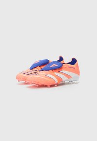 adidas Performance PREDATOR ELITE UNISEX - Fotbollsskor till hårt underlag - signal coral/white/beam orange