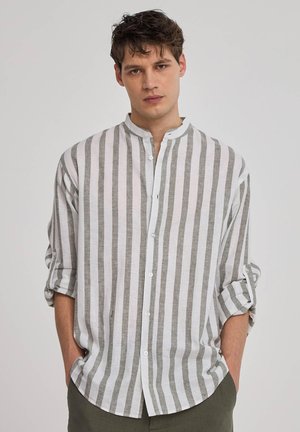 Terranova A RIGHE - Camicia - verde militare
