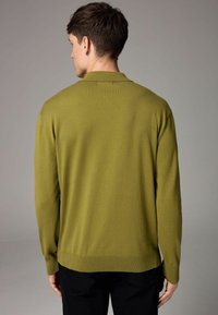 Next Top s dlouhým rukávem - olive green