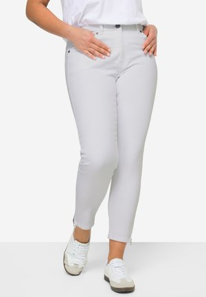 IRMA STRETCHKOMFORT 5-POCKET - Jeans Skinny Fit - snow white