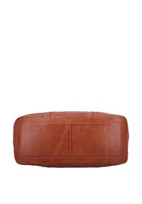 Ruda odinė rankinė, stačiakampio formos, su tekstūruotu paviršiumi ir subtiliomis siuvimo detalėmis. Lygi paviršiaus struktūra su sutvirtintais kraštais.