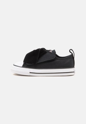 Converse, CHUCK CLASSIC ALL STAR ONE STRAP UNISEX - Маратонки - black/white/petal pit