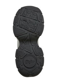 Černá gumová podrážka obuvi s dezénem a brandingem "Buffalo". Obsahuje texturované detaily a hladkou, zaoblenou oblasti paty.