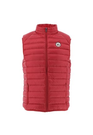 Veste sans manches matelassée rouge avec fermeture éclair frontale, col haut et petit écusson rond avec logo sur le côté gauche de la poitrine.